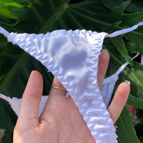 3/$30 NWT Satin Feather Thong - Picture 4 of 6